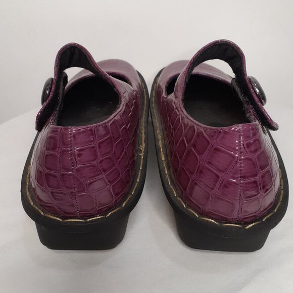 NWOB xeyes Girls Dress Shoes Mary Janes Faux Patent Leather SZ 2 Purple & Black - Picture 3 of 12